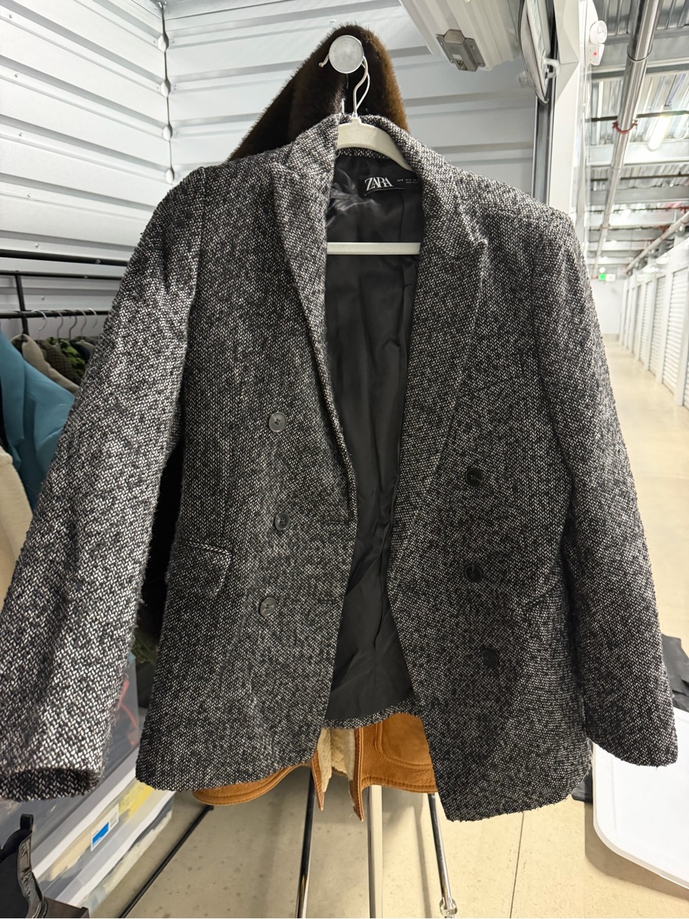 Zara wool blend blazer limited edition - Picture 3 of 3